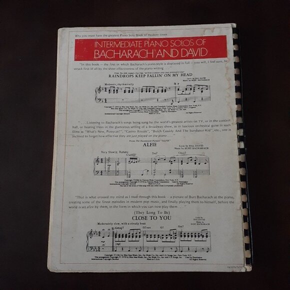 Intermediate Piano Songs of Bacharach and David Vintage Piano Music Book - Picture 2 of 5